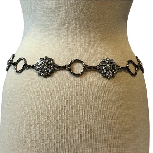 Silver Tone and Gem Chain Belt 80s 90s Vintage 30'" to 42" Whimsical Cocktail - Picture 4 of 10